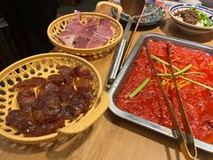 -洱火云南酸菜牛肉火锅(石景山当代商城店)