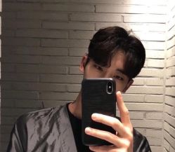 -银星女王公园发型艺术沙龙