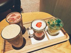 -星巴克臻选(上海合生汇1F店)