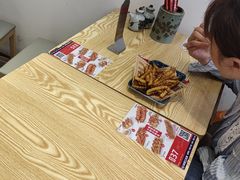 -魔都三兄弟酸辣粉·蘸卤炸串(虹桥万科店)