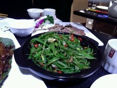 -闫府私房菜·百年鲁菜(恒隆店)