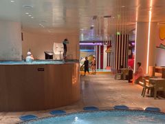 -涨巢·潮玩水疗局