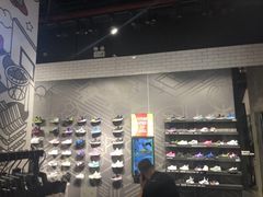 -NIKE武汉品牌体验店
