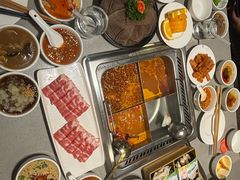 -海底捞火锅(宝龙广场夜宵主题店)