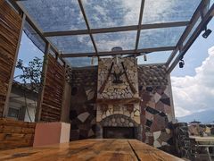 -喵屿·大理花园猫咖