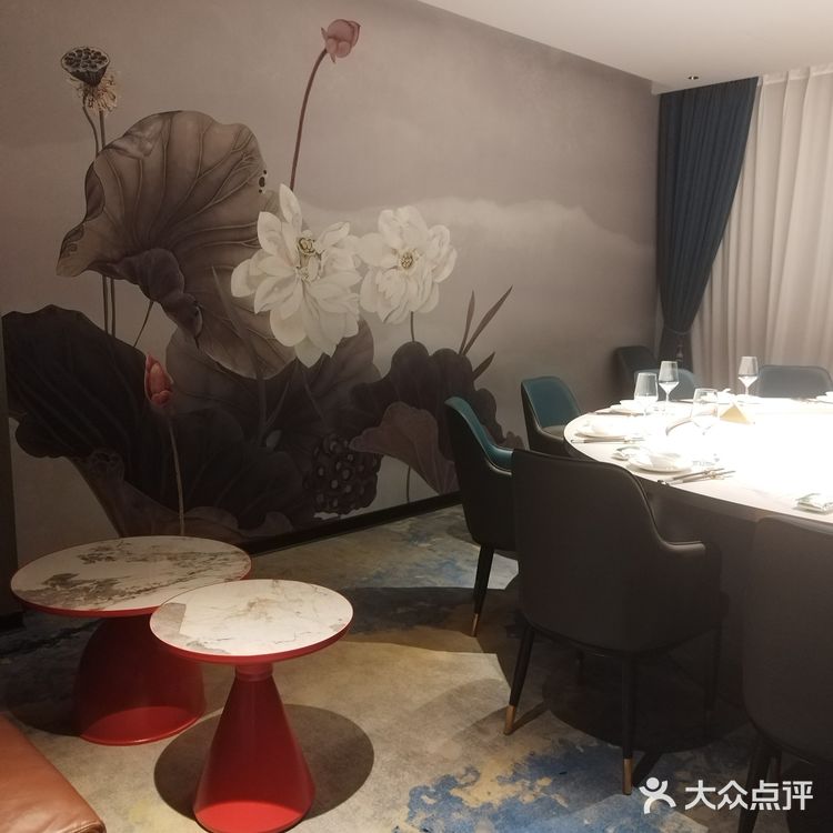 泡温泉吃海鲜火锅