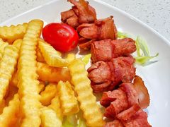 烟肉肠仔卷-香港新发烧腊茶餐厅(书城店)