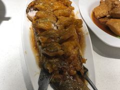 糖醋鲤鱼-闫府私房菜·百年鲁菜(恒隆店)