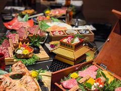 -山川小町·极番烧肉(新地假日广场店)