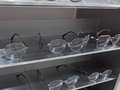 -零度眼镜·宝视友·平价精准配镜(吾悦花街店)
