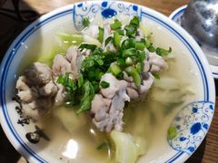 -肖四女乐山跷脚牛肉(世博源店)
