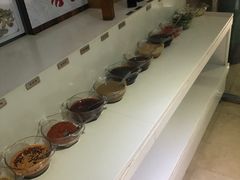 自助调料区-七欣天香辣蟹火锅(苏州相城VIP总店)