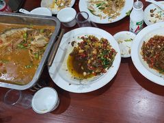 -湖南人家湘菜馆(镇江路店)
