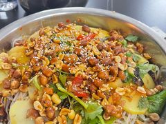 -周良天山牛杂城(天山路总店)