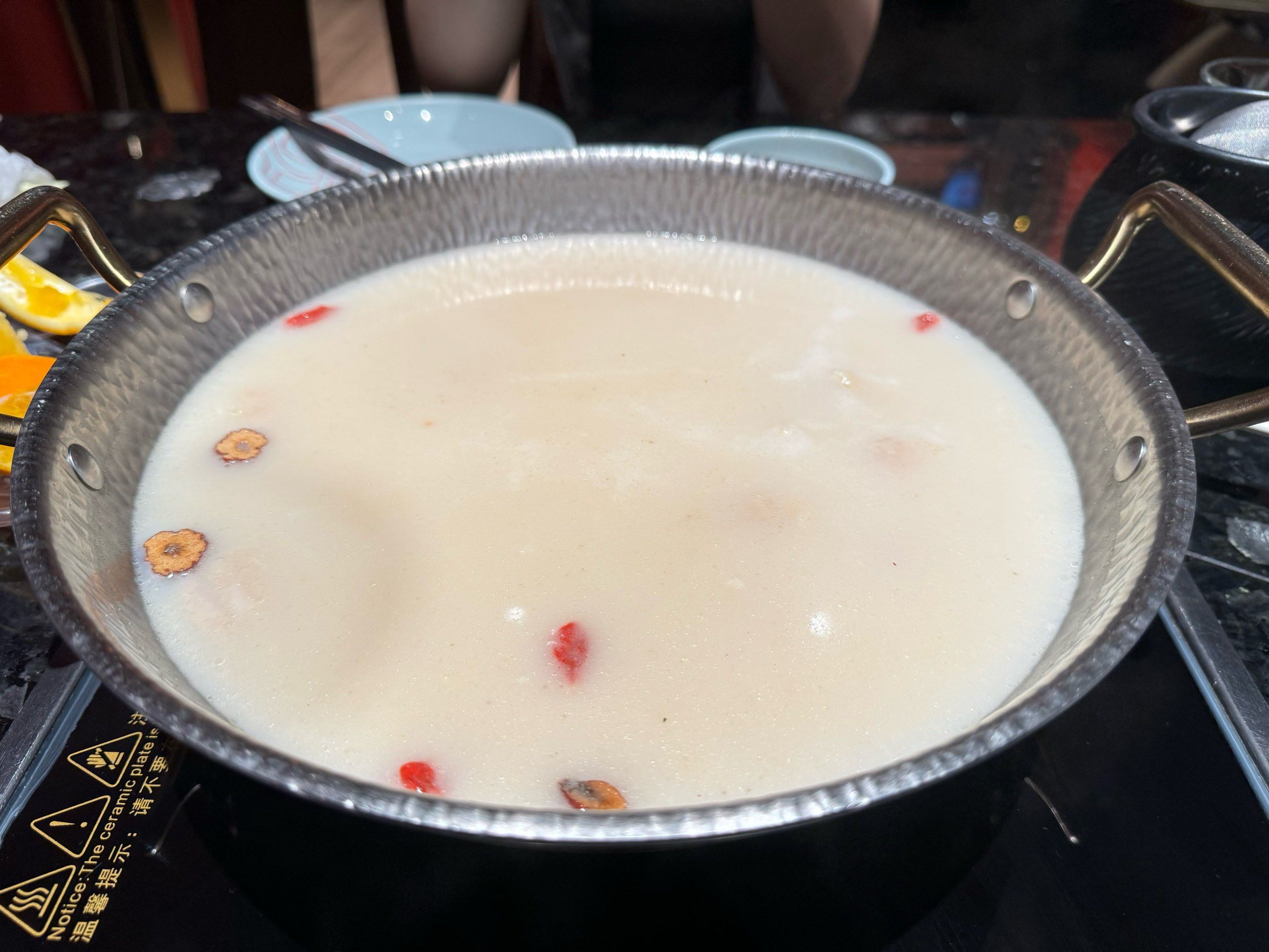温暖猪骨汤一锅