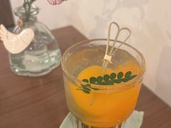 野杏青茶-野路甜点铺(松柏路店)