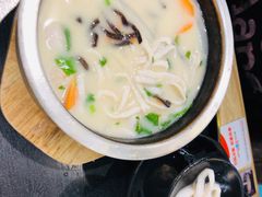 -渔米丰·广府鱼汤米线(光明广场店)