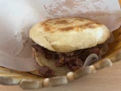 -闫家驴肉老店(华电一校店)