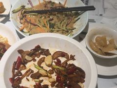 -关东小磨东北菜(漕河泾印象城店)