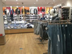 -优衣库(东莞东城万达广场店)