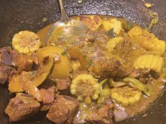 -鱼窝棚柴火铁锅炖(富山屯店)