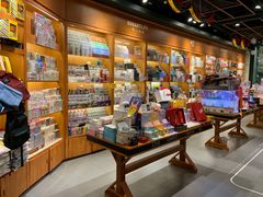 -西西弗书店&矢量咖啡(凯德晶萃广场店)