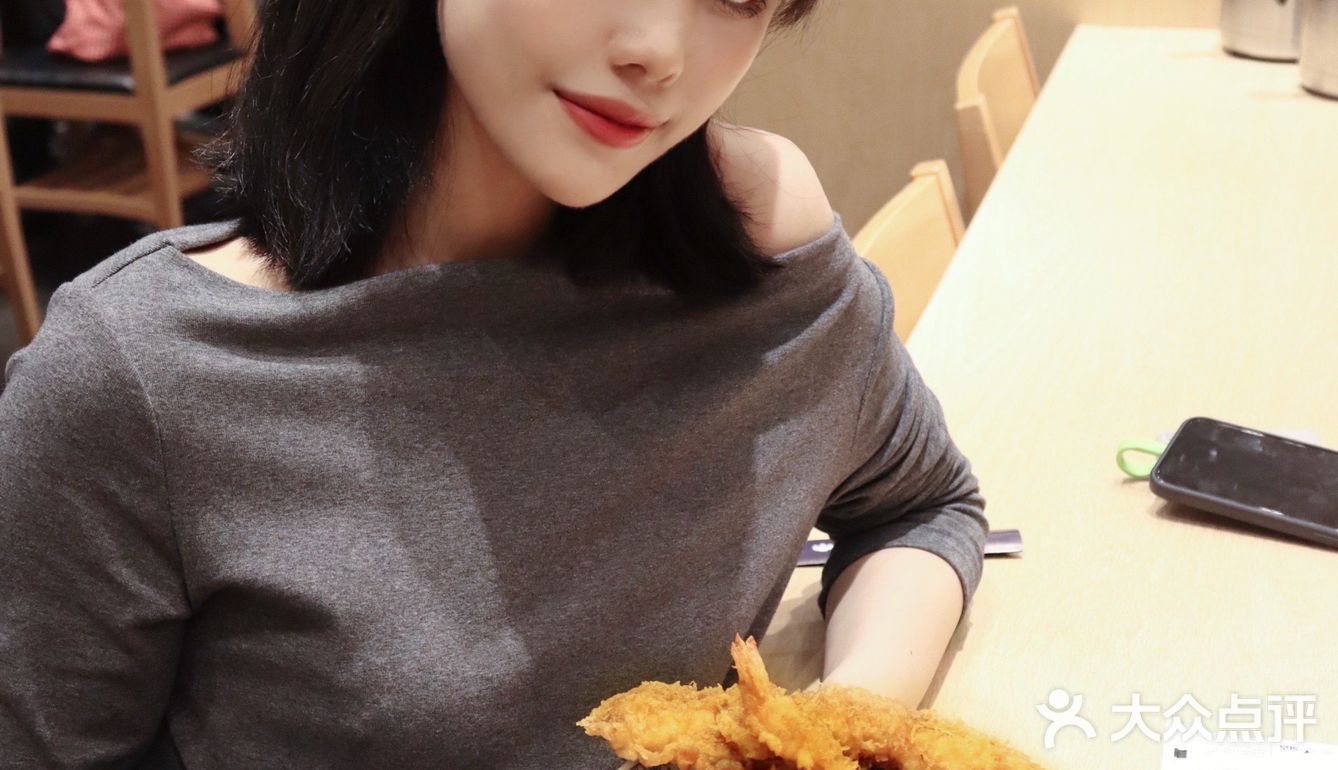 捧一大碗香酥酥的丼饭🍤｜金子半之助