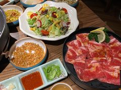 -明洞阿姨·韩式酱蟹烤肉·创意料理(三元桥店)