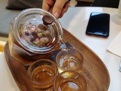 玫瑰洛神花茶-EVERNAKED裸蛋糕(SOHO天山店)