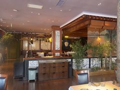 -八府香鸭·啫啫煲(华山路店)