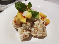 椰果酸甜咕唠虾-闻见中国海南菜(K11店)