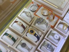 -海星奢选二手奢侈品手表包包鉴定回收寄卖(墨玉南路店)