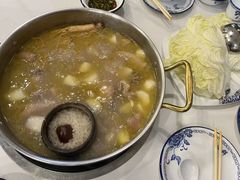 -朴小妹人参鸡汤火锅(长白山万达店)