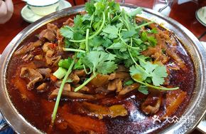 Fatty Intestine and Beef Tripe Hot Pot