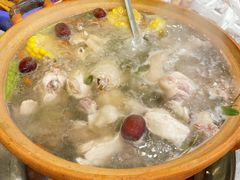 石橄榄炖鸡-洪大厨鸡煲(福田店)