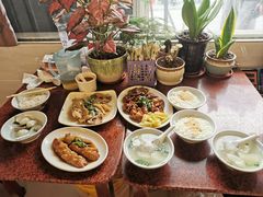 -猪脚洪隆江猪脚饭