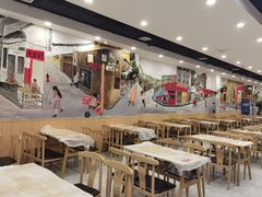 大堂-江城燕子大排档(江汉路步行街店)