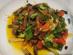 -犇逸·乐山跷脚牛肉·四川现炒(览海店)