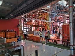 -嗨翻Hi-Fun竞技主题乐园·蹦床团建生日聚会(五棵松华熙店)