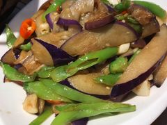 土辣椒炒茄子-邻家小馆(银都店)