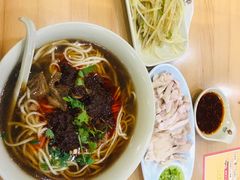 -李先生牛肉面大王(成都东站西广场店)