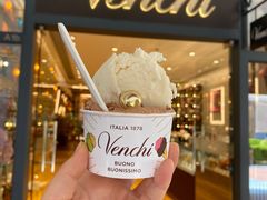 -VENCHI 闻绮(上海佛罗伦萨小镇店)