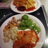 和牛，榴莲，山姆甜品都是无限续[笑脸]