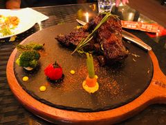 BBQ酱石烧伊比利亚黑毛猪小排-将醉SEVEN CLUB餐吧·酒水博物馆(海丰店)