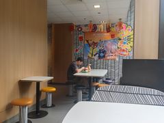 -麦当劳(宝山大厦店)