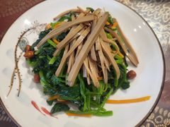 -巴依兄弟西域美食(机场店)