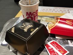 安格斯厚牛培根堡-麦当劳(欧亚大观商都店)