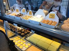-鲍师傅糕点(江苏路店)