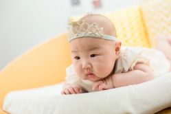-亲吻宝贝儿童摄影