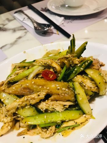炸豆腐好多块差一点就吃不完